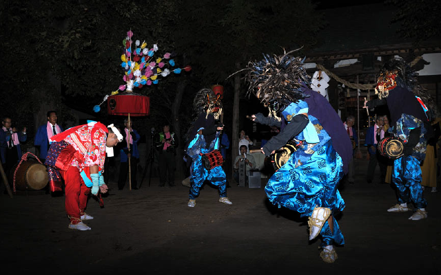 江田鏡神社の獅子舞